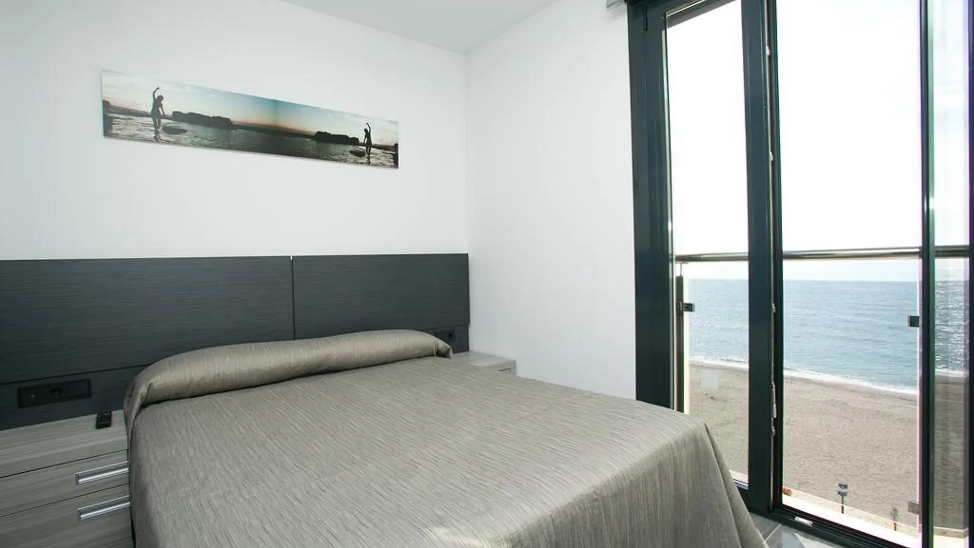 Apartamentos Fuengirola Playa 2*,  Spain