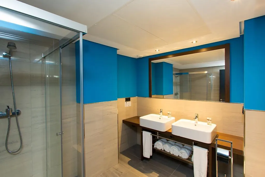Apartamentos Fuengirola Playa 2*,